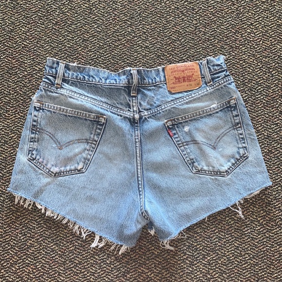 Levi Relaxed Fit Jean Shorts - Picture 2 of 2